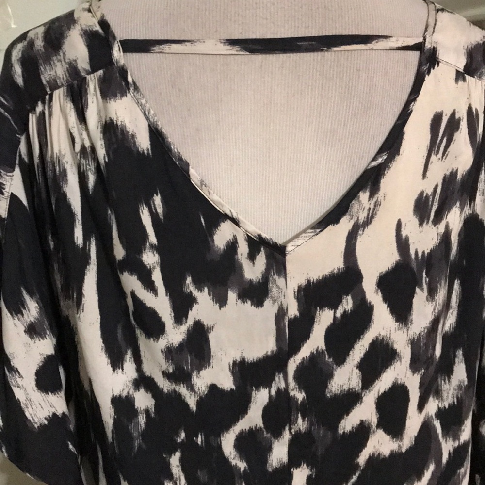 EXPRESS BLOUSE - Picture 6 of 6